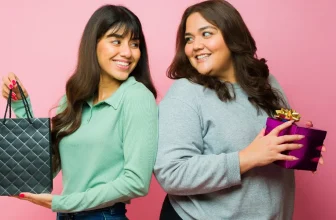 How to Choose a Useful and Thoughtful Gift for a Friend
